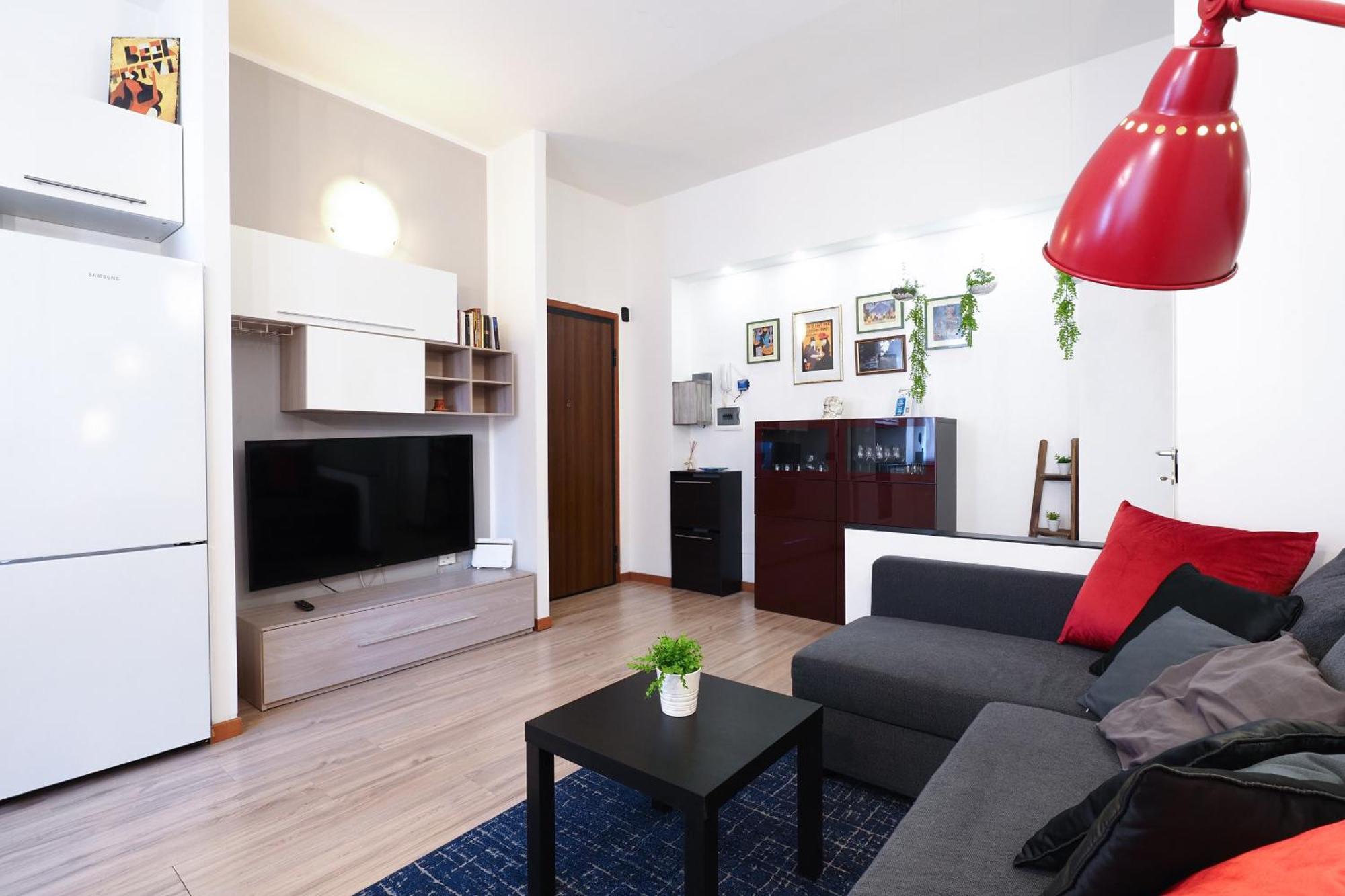 Apartment Primopiano - Palmaria Milan